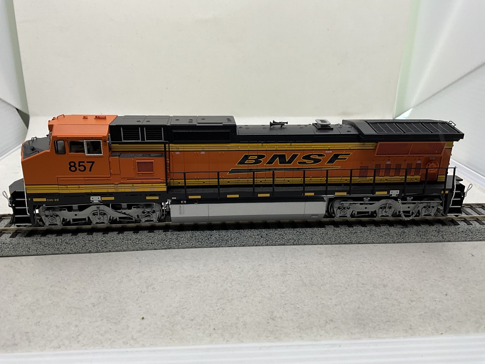 Atlas Master Gold HO Scale BNSF H3 Dash 8-40CW w/ DCC/DC/QSI Sound #857#10000777