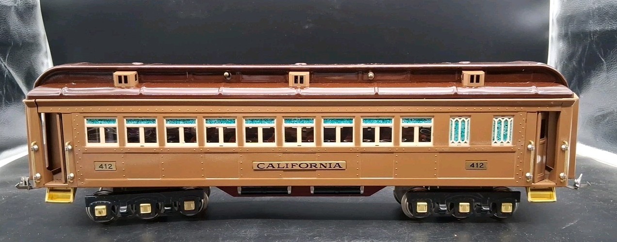 1970s Lionel A Loco with Williams Train State Cars Standard Gauge.