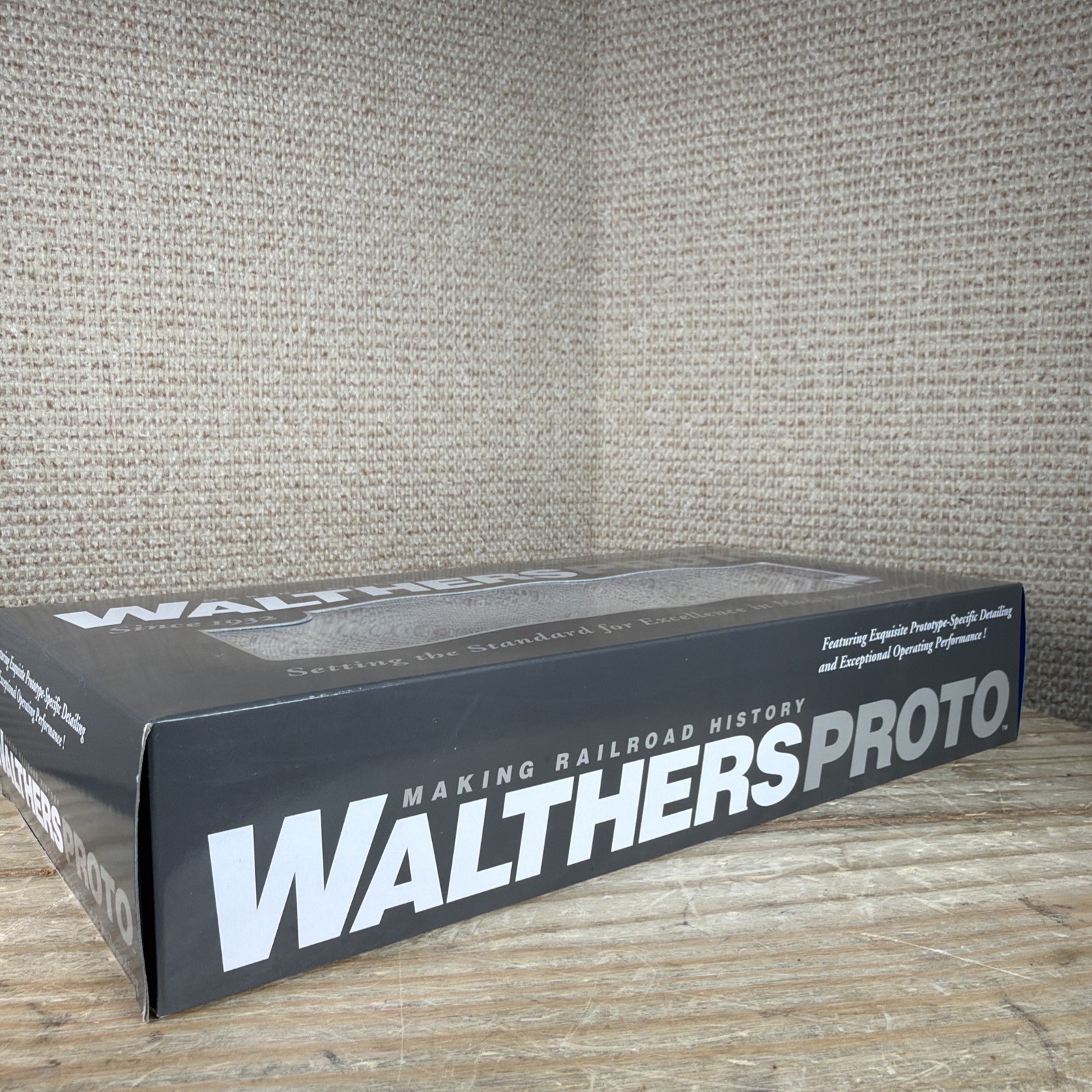 Walthers Proto EMD GP9 Locomotive Southern Pacific #5600 920-40880 HO w/ESU DCC