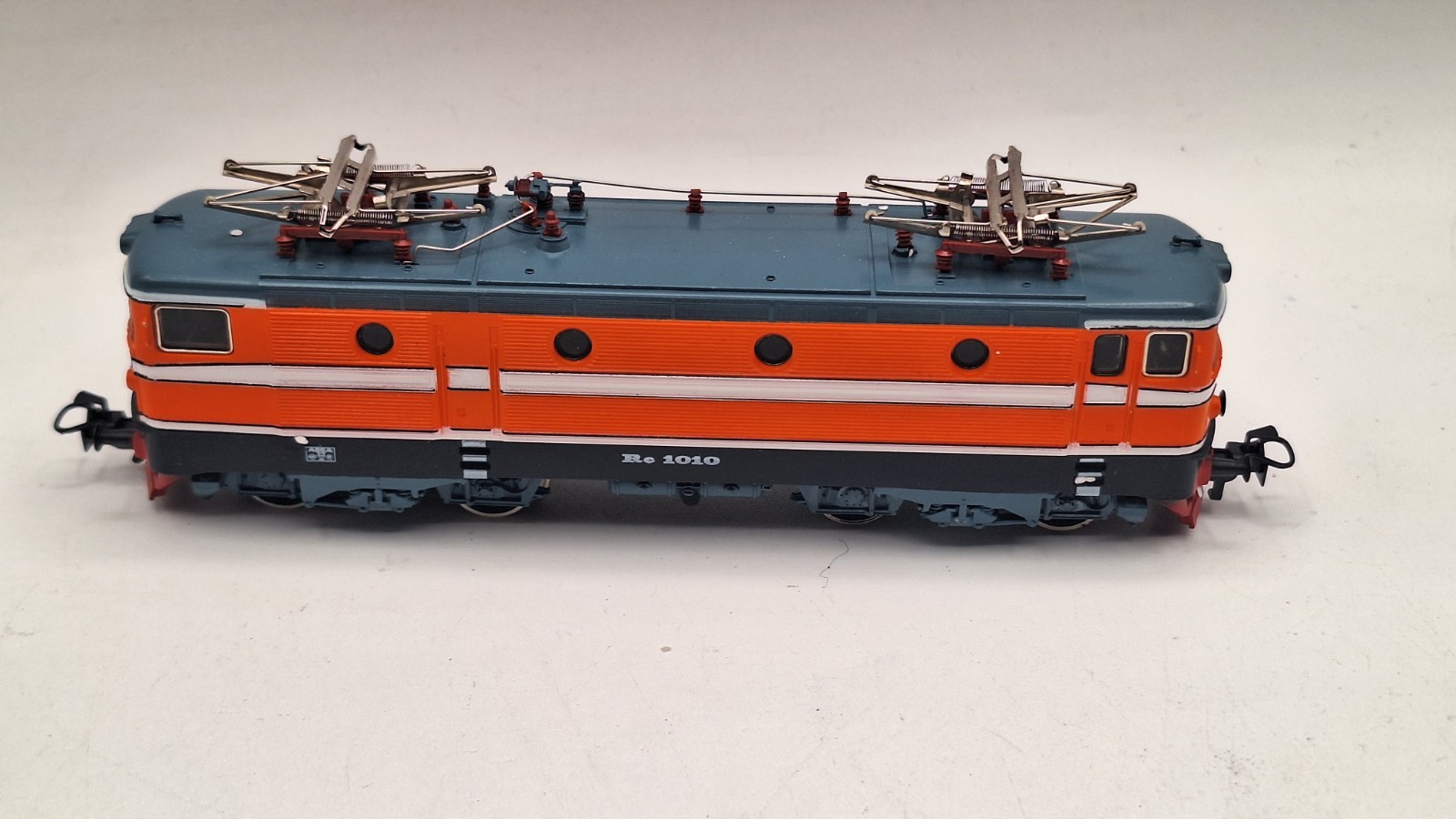 Marklin 3043 HO Scale, DB Electric Locomotive RE 1010 Tested Like Just Built