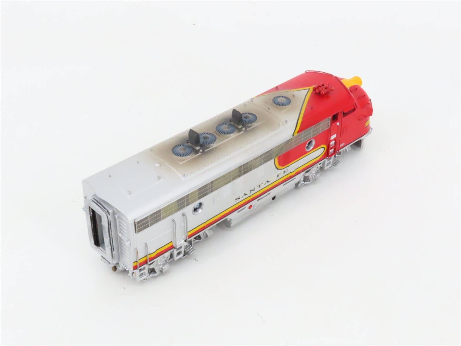 HO Athearn ATSF “Warbonnet” EMD F7A/B/B/A 4-Unit Diesel Set – Custom & Weathered