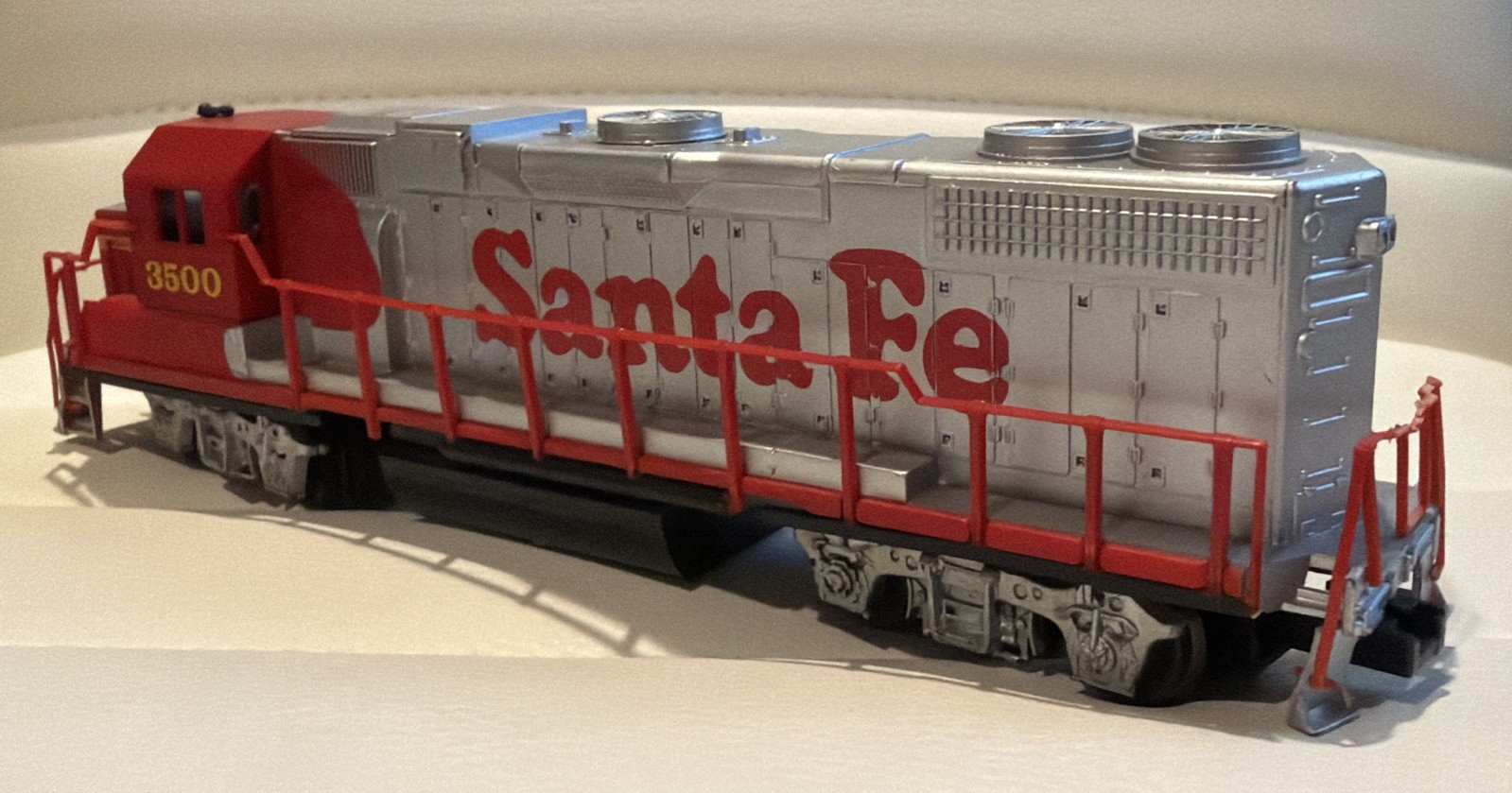 Life-Like HO Scale 3560 Santa FE Diesel Locomotive Engine Train Tested Works