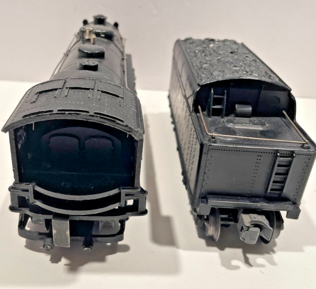 Vintage Lionel O Gauge 224 2-6-2 Steam Locomotive & Tender 2466W