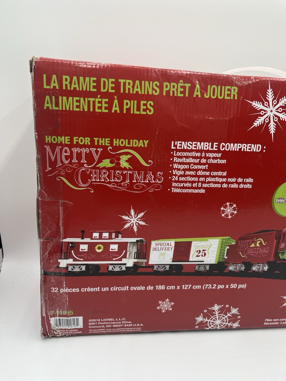 Lionel 7-11915 Home For The Holiday Ready-to-Play set with Factory -excellent
