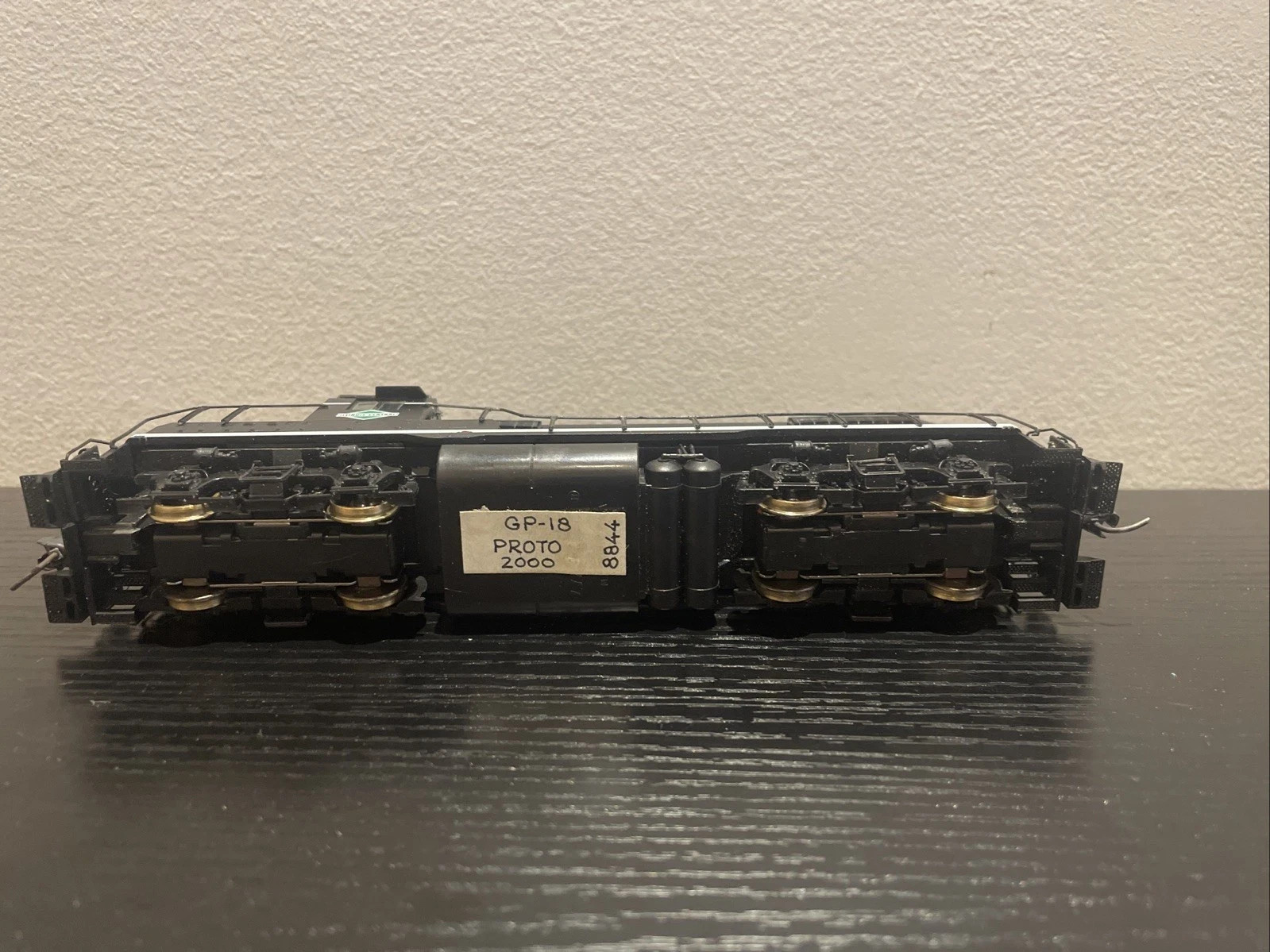 Proto 2000 HO Scale GP18 Illinois Central Diesel Locomotive -Tested Excellent LN