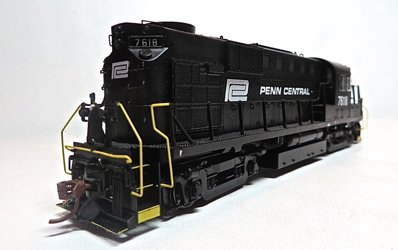 HO Rapido 31031 Penn Central ALCO RS-11 DC EX-PRR Cab 7618 Brand New
