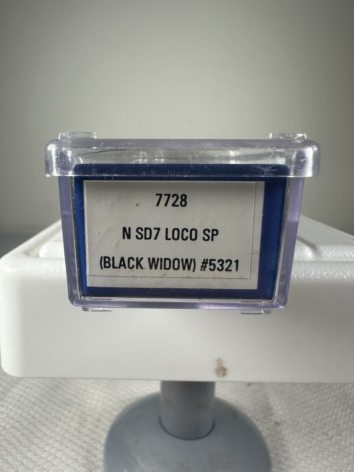 Life-Like N Scale 7728 Southern Pacific SD-7 Diesel Locomotive 5321 Black Window