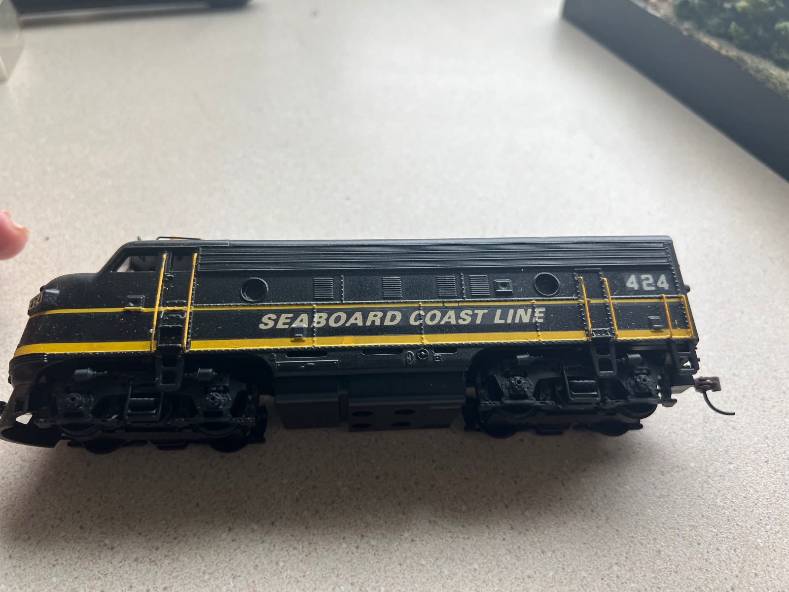 Custom HO ATHEARN F-7A SEABOARD COAST LINE SCL # 424 DUMMY