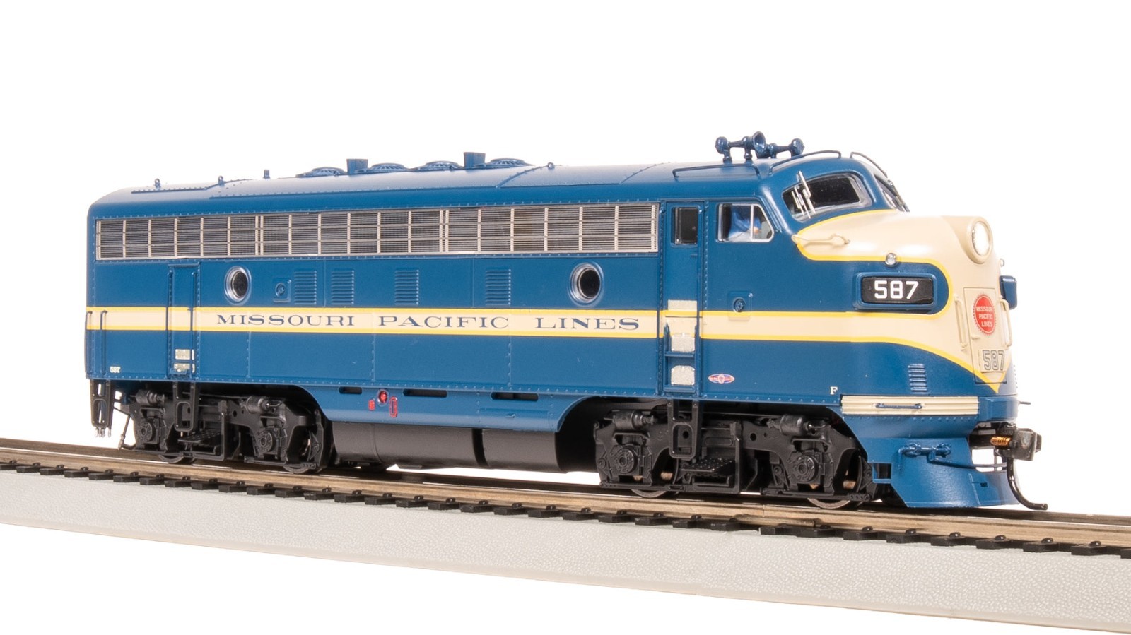 Broadway 8194 EMD F7 A/B, MP 587/587B, Eagle Scheme, A-unit Paragon4,HO
