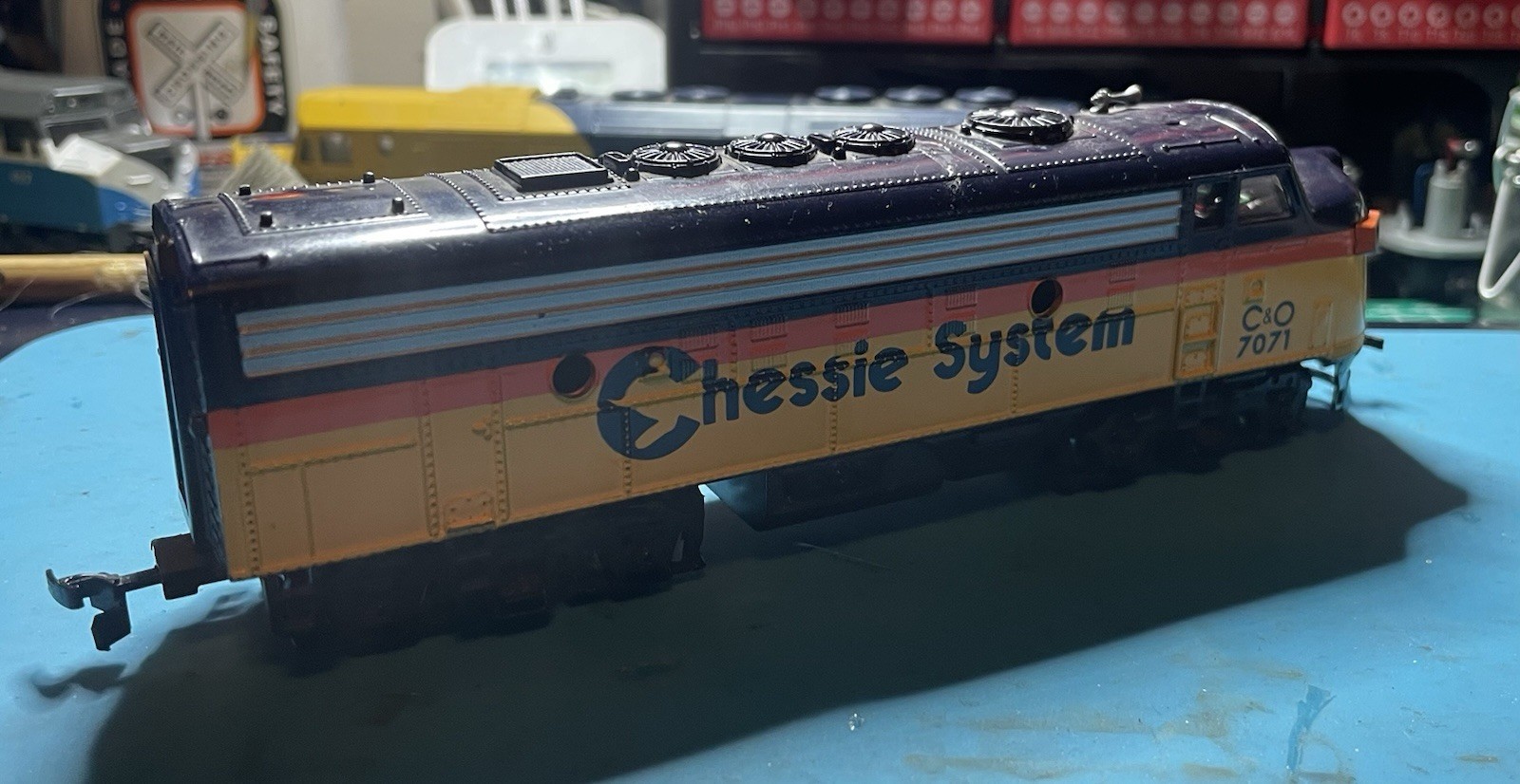 Bachmann Chessie System C&O #7071 F7 Locomotive Engine Diesel Serviced Lot 666