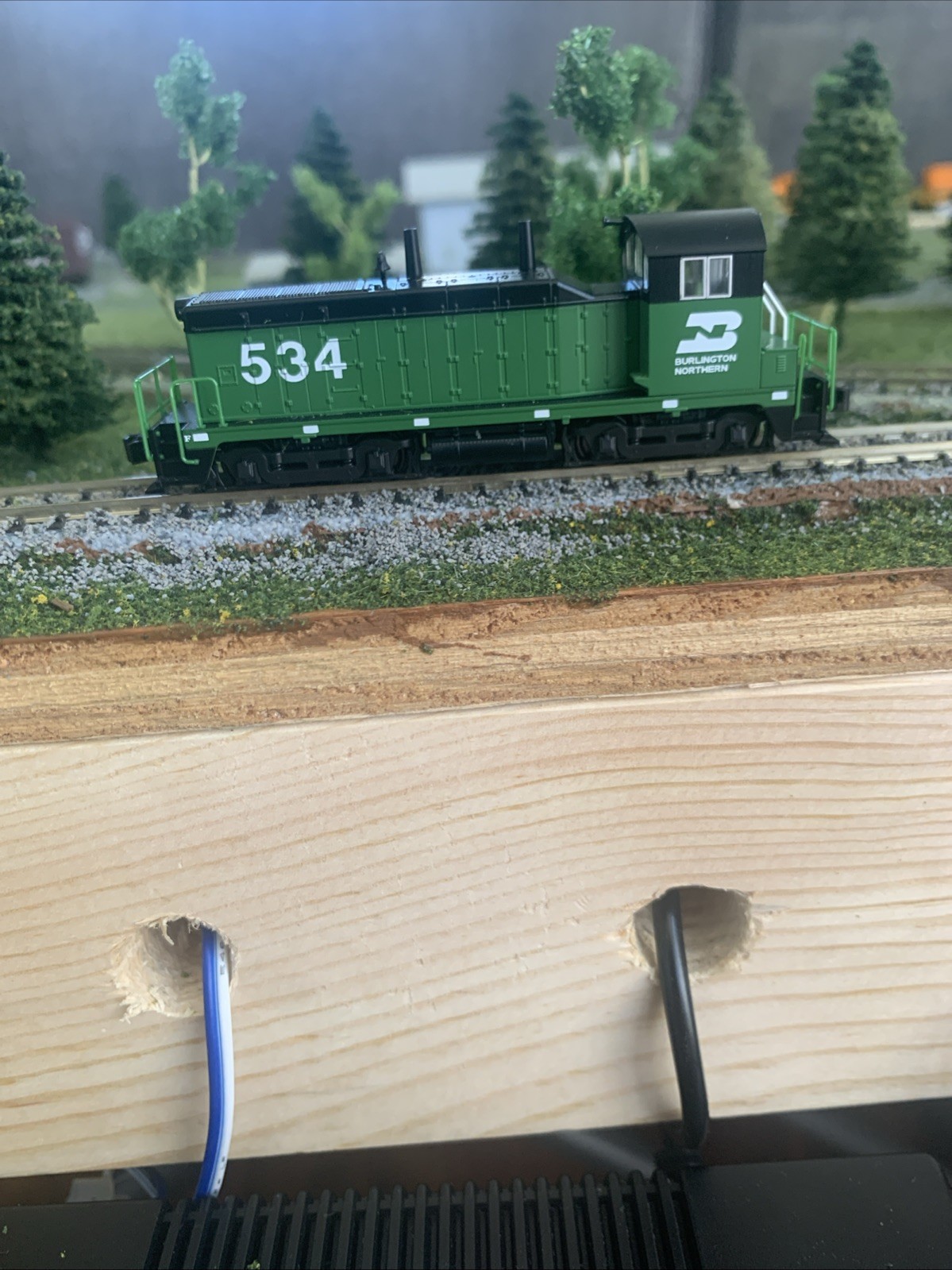 KATO EMD NW2 N Scale Diesel Switcher Locomotive 534