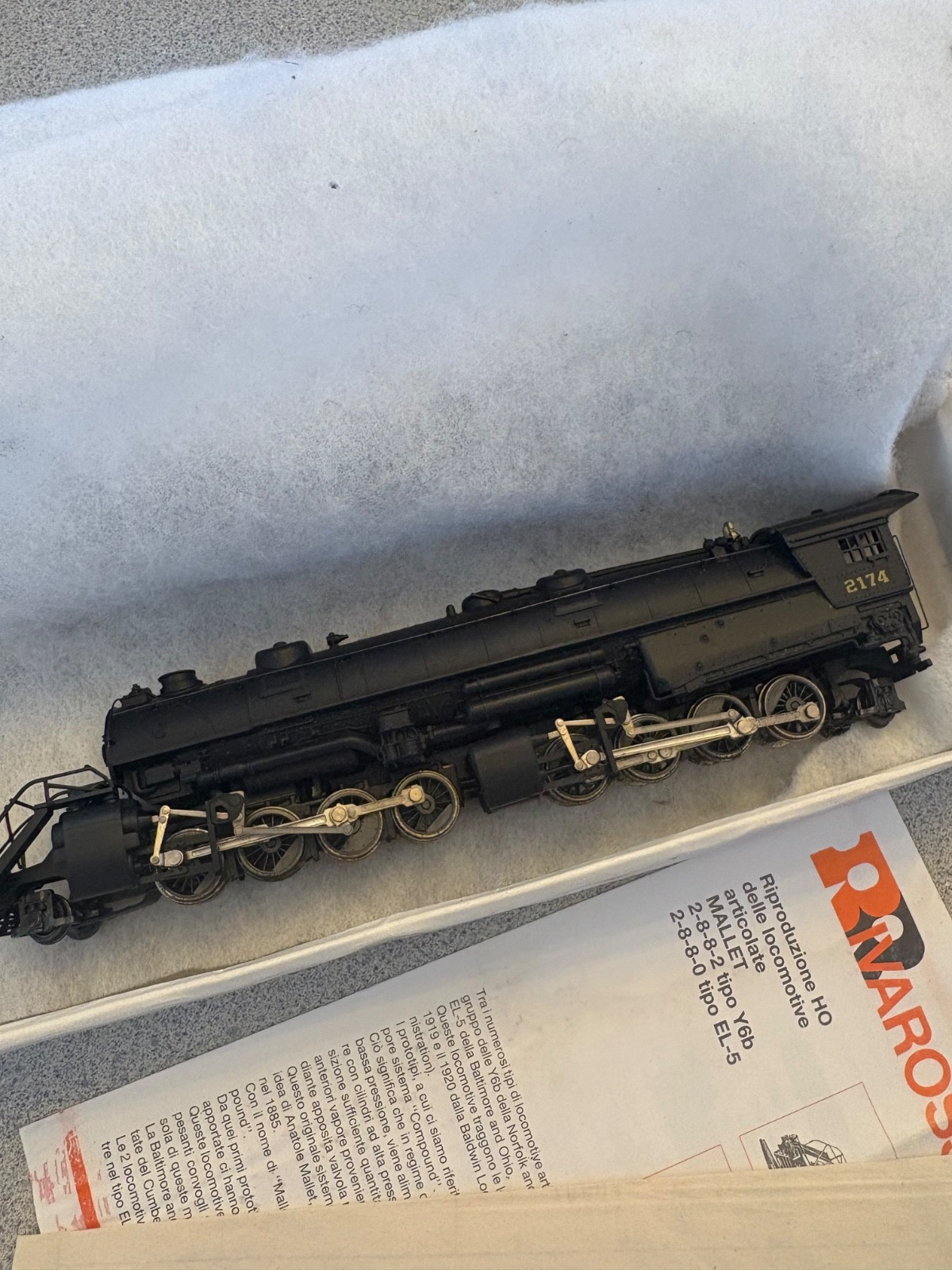 Rivarossi American 2-8-8-2 Mallet Y6b Steam Locomotive and Tender #2174 of Norfo