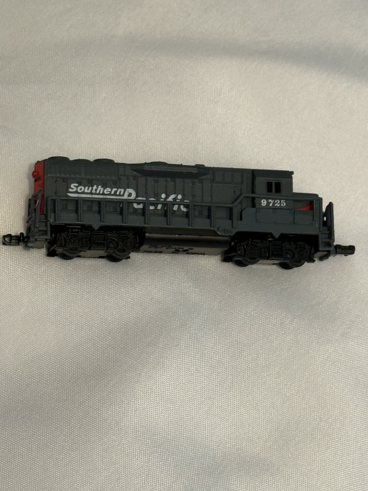 Southern Pacific Locomotive 9725 Model Train High Speed No.418
