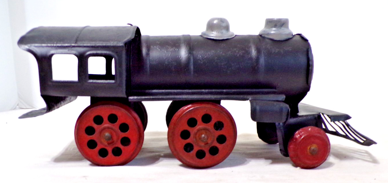 Vintage Nonpareil Tin Litho STEAM LOCOMOTIVE TOY FLOOR TRAIN – See Below