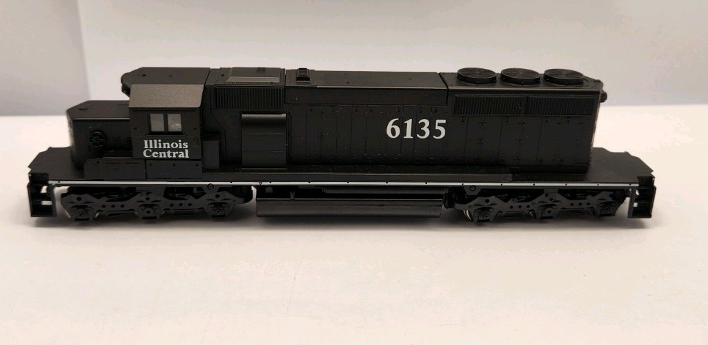 ATHEARN SE HO 2218 SD40-2 POWERED/DUMMY ILLINOIS CENTRAL #6135 MINT C56