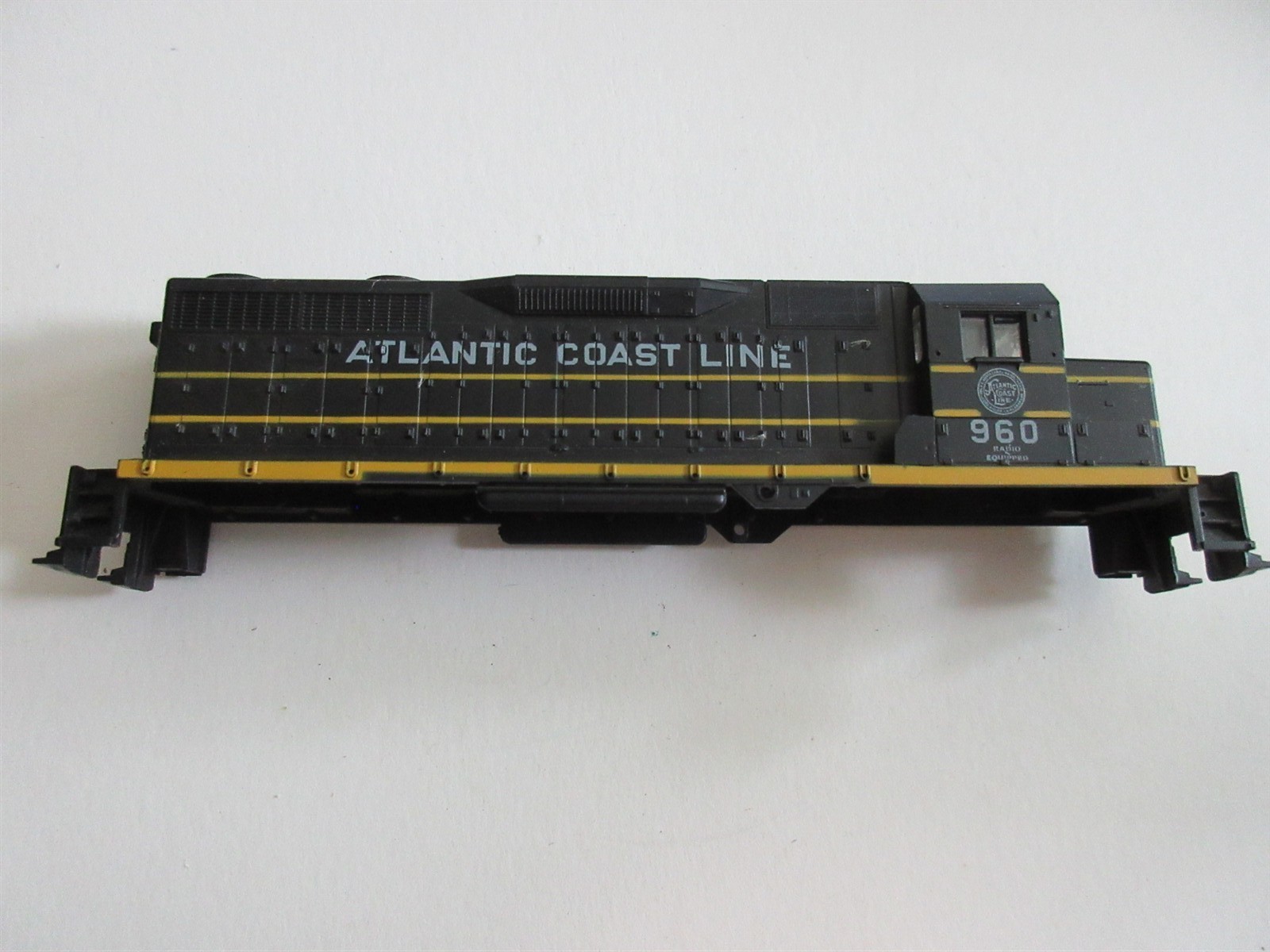 SHELL ONLY Ho Scale Athearn Atlantic Coast Line ACL GP35 Diesel loco 960