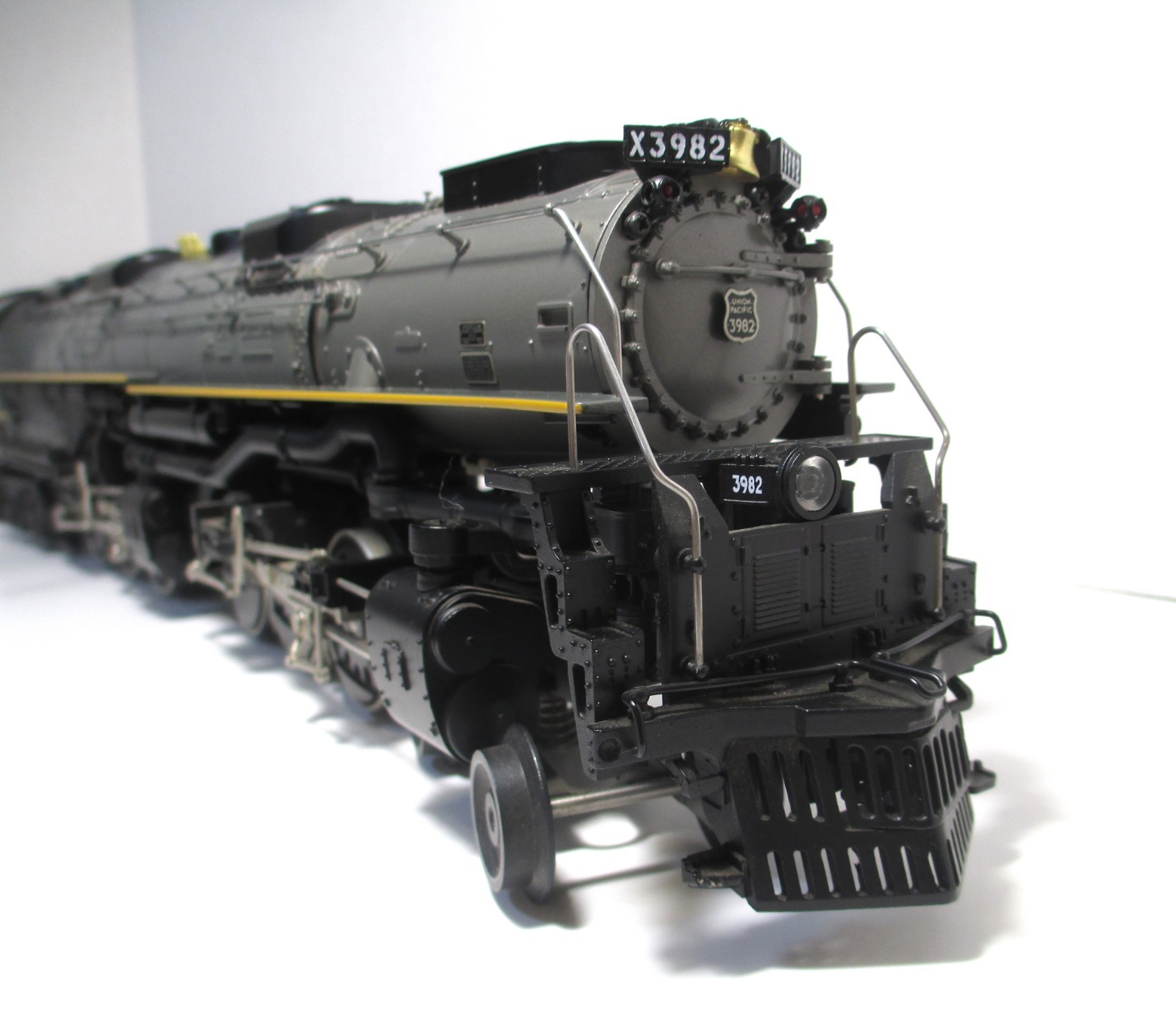 MTH Union Pacific No.3982 4-6-6-4 Die-Cast Challenger Loco & Tender P/S READ