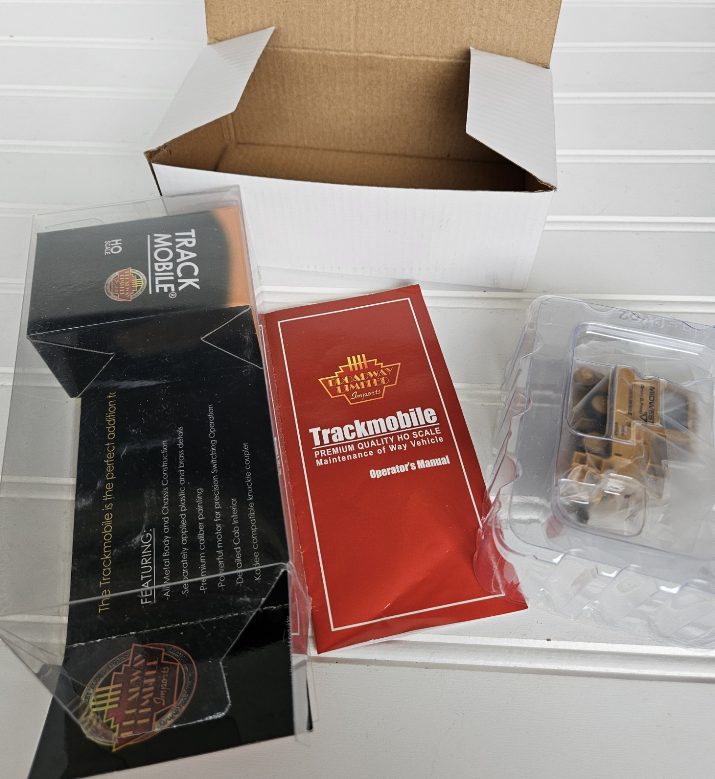 Broadway Limited Imports HO Scale Midwest Grain & Feed Trackmobile w/ Box Manual