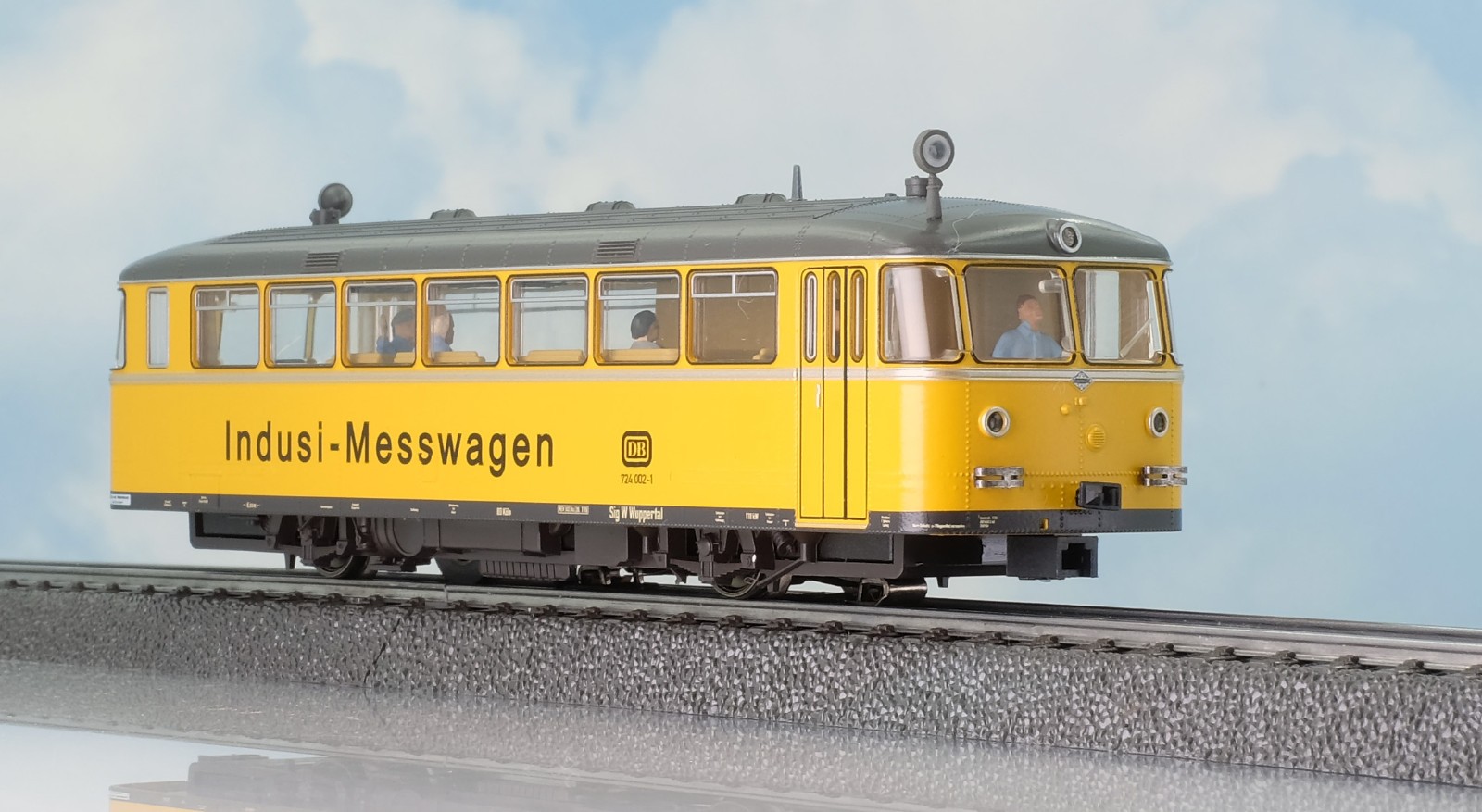 Marklin 39957 (HO) Diesel Railbus Class 724 DB Made in Germany