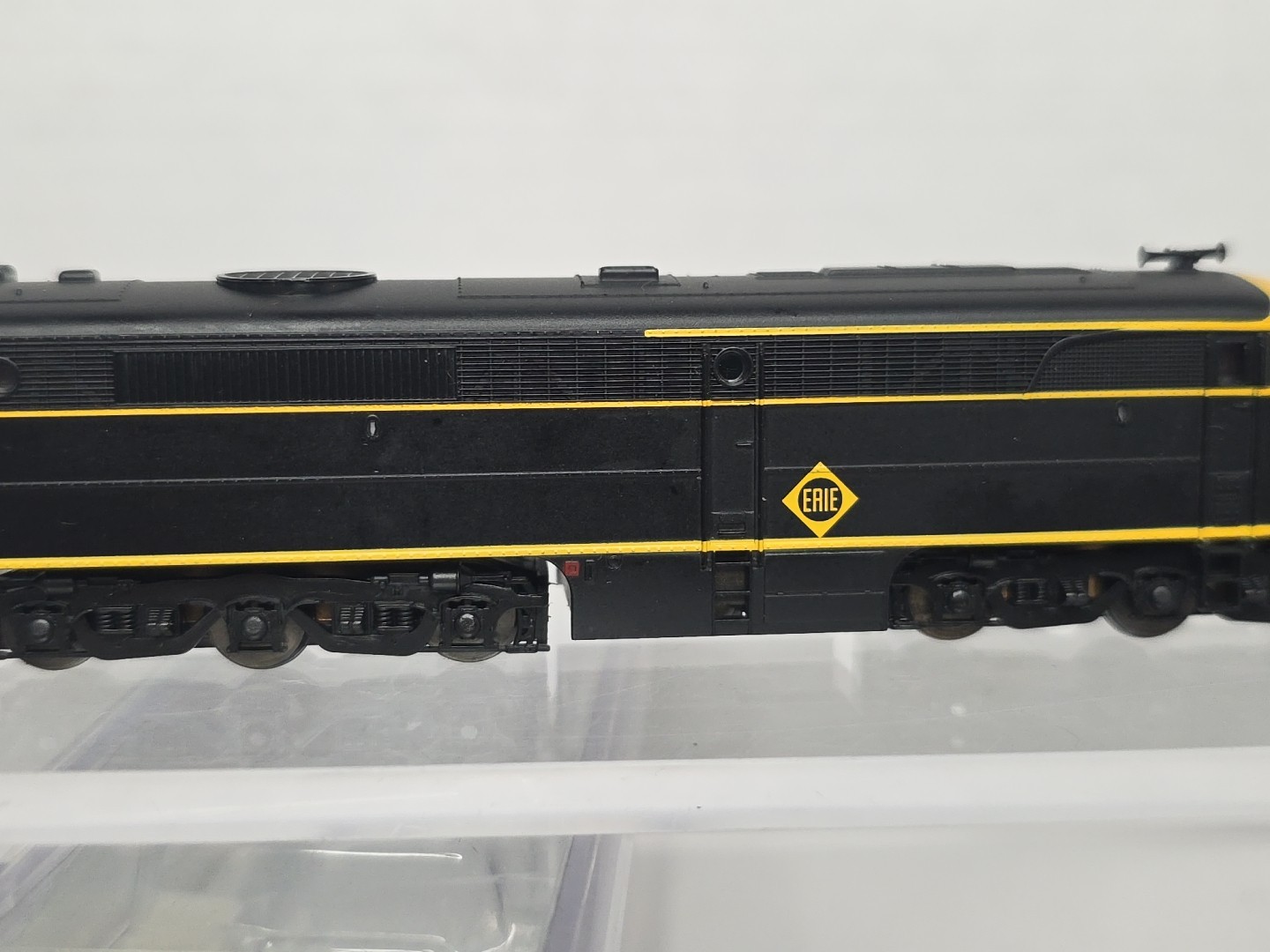 Life Like N Scale 7054 Erie 857 Alco PA Diesel Locomotive Ex/Box Runs Well Read