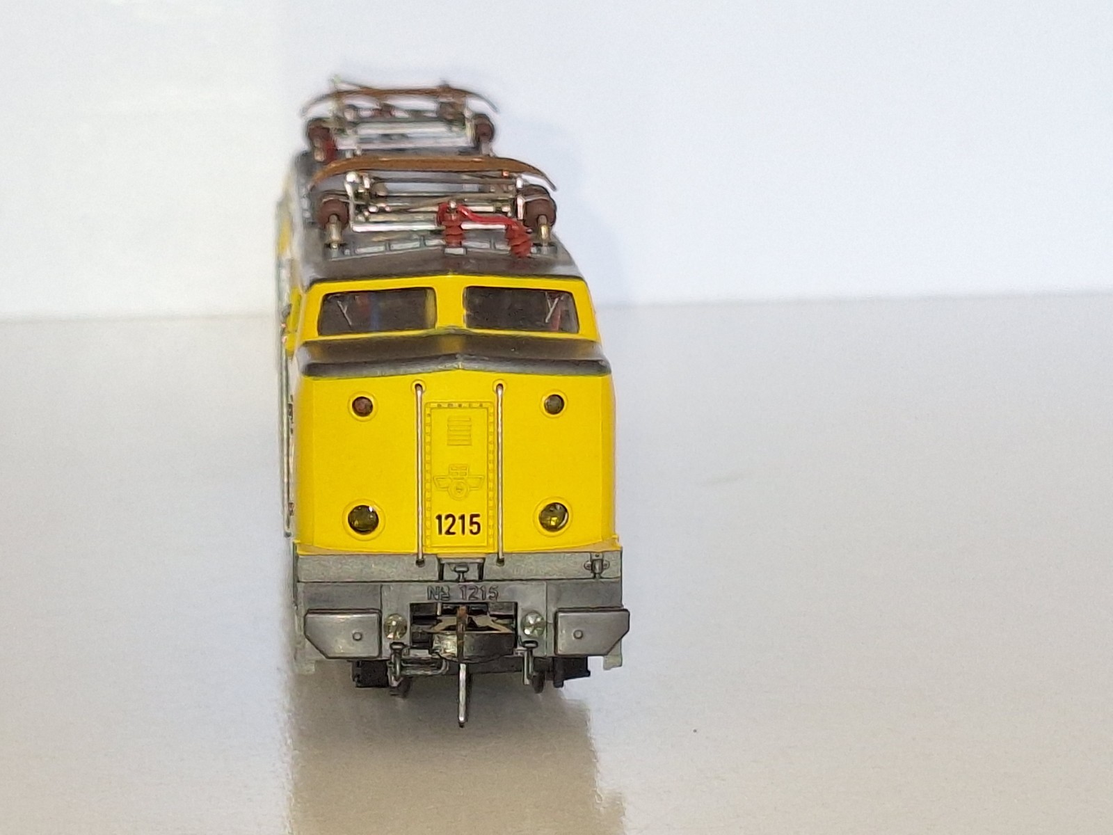 Fleischmann NS Dutch loco. For 2 rail DC analogue. Excell cond. HO Scale. No Box