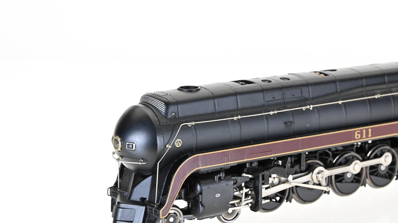 MTH 4-8-4 Class J Norfolk & Western 611 DCC w/Sound HO scale