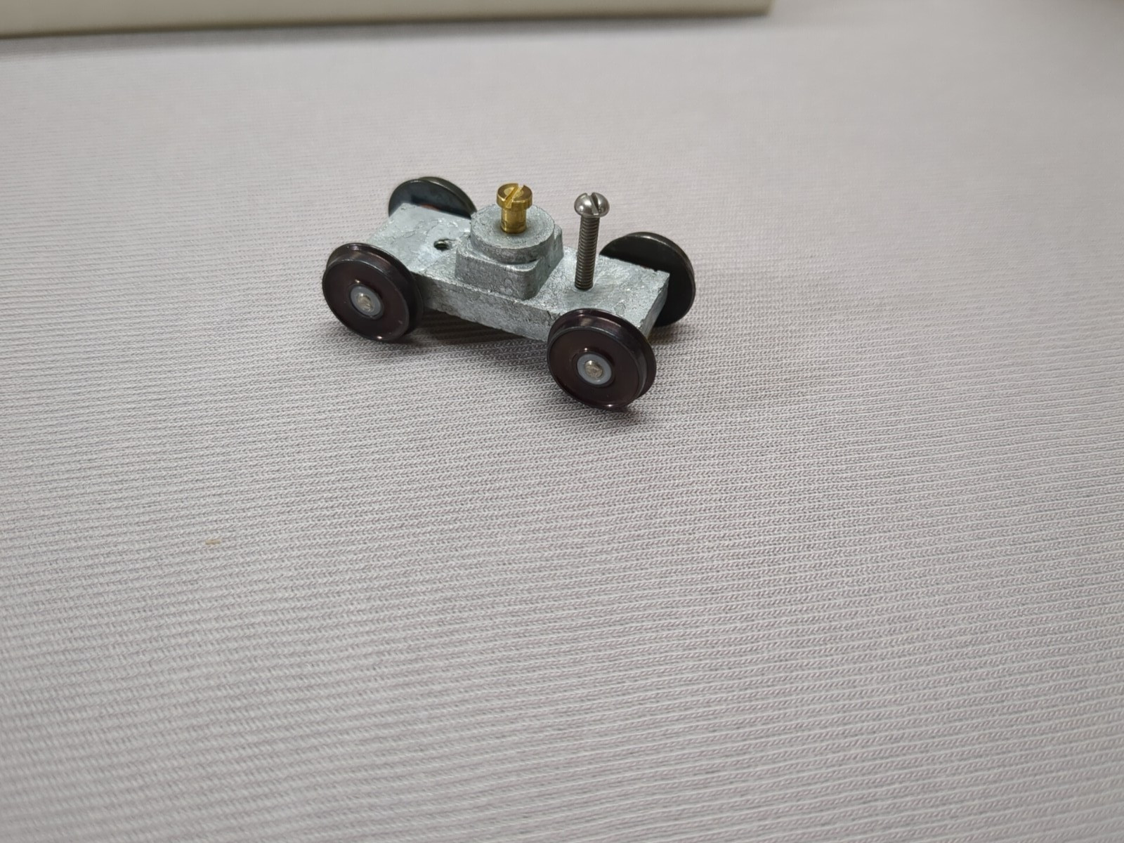 HO English’s Model RR Supply/Bowser #3-300 GREAT NORTHERN AEROTRAIN Powered