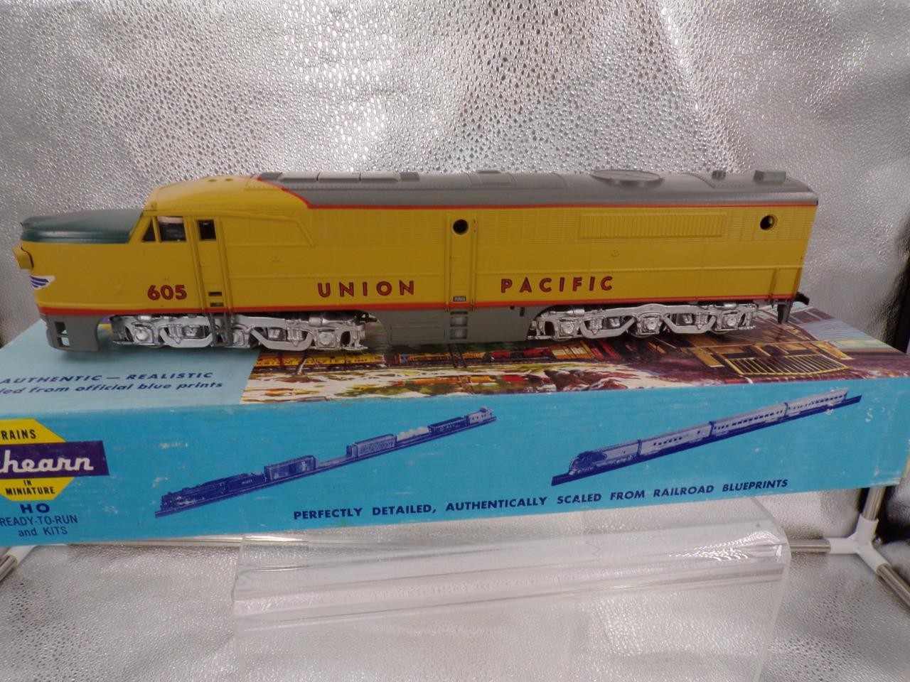 Boxed Athearn Union Pacific PB-1 power unit 3347 HO gauge 1K68