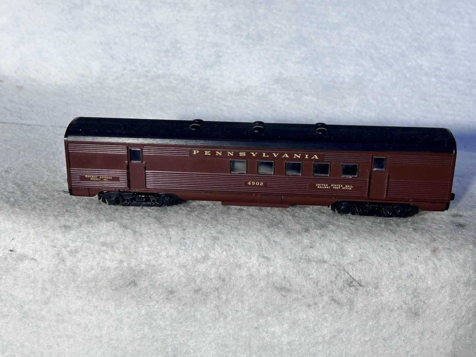 Classic Athearn /Pemco Pennsylvania RR GG-1 + 8-Car Pass. Set HO, Ex-Box