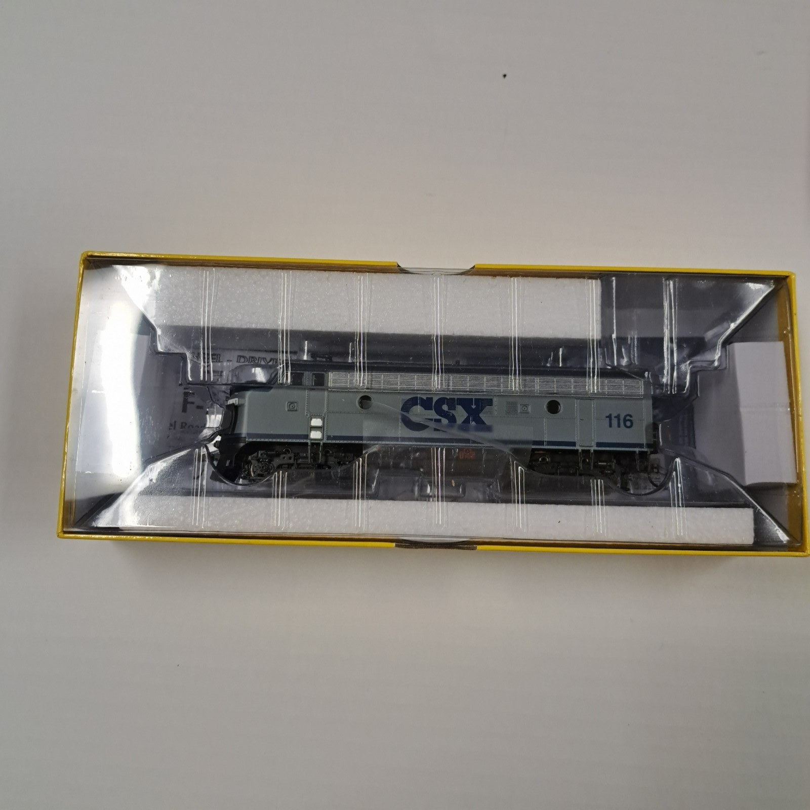 Athearn Roundhouse RND3260 HO Scale CSX F7A with road#116 DC new in box!