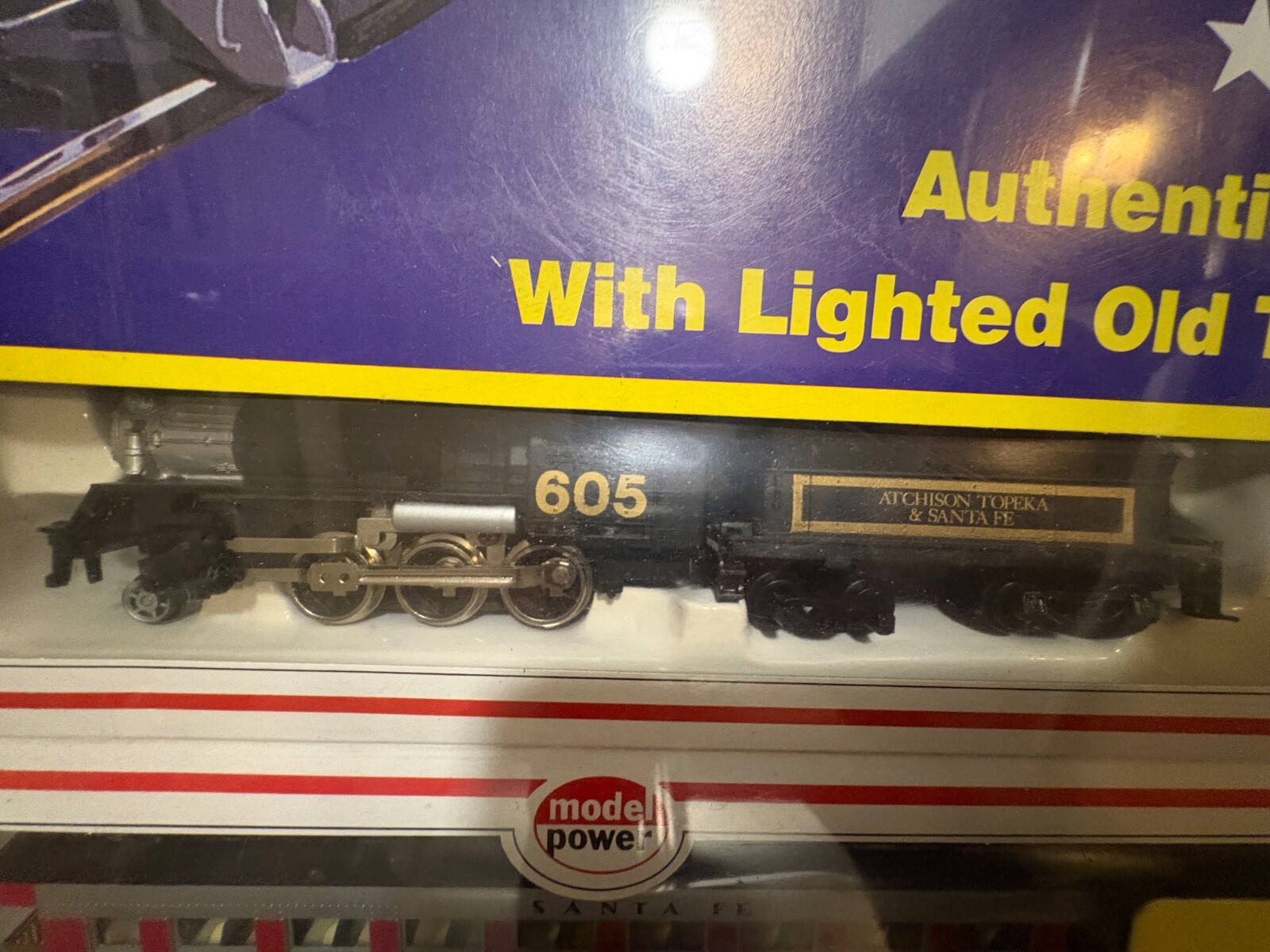 Model Power Presidential Special ATSF 605 Locomotive Santa Fe 3404 Cars UNUSED