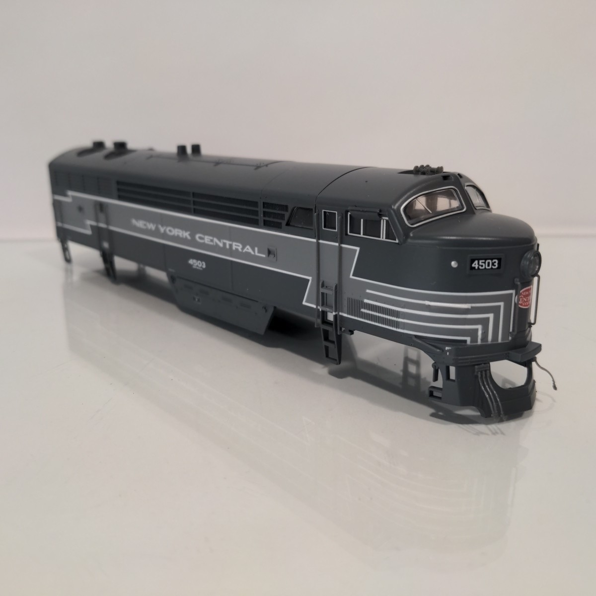 SHELL ONLY Fairbanks Morse NEW YORK CENTRAL True Line NYC 4503