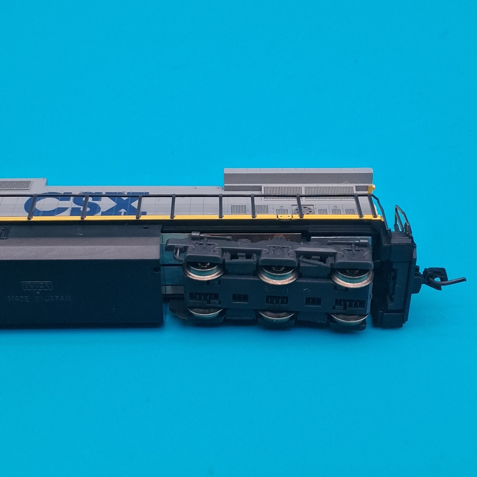 KATO N Gauge Locomotive C44-9W CSX Chessie System Seaboard # 9024 Tested RUNS