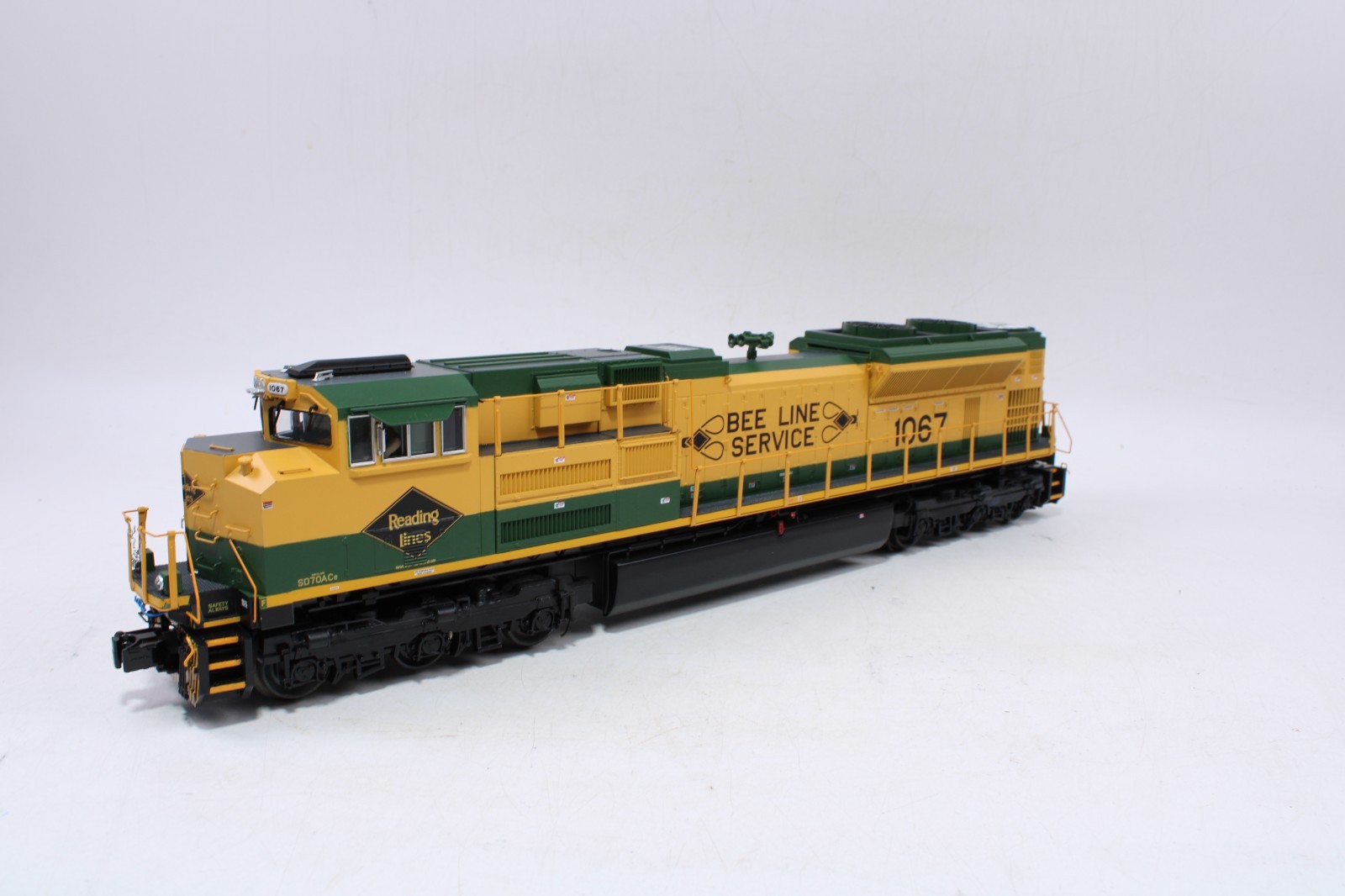 MTH 20-20809-1 O Gauge SD70ACe Diesel Engine Reading Lines #1067 PS3