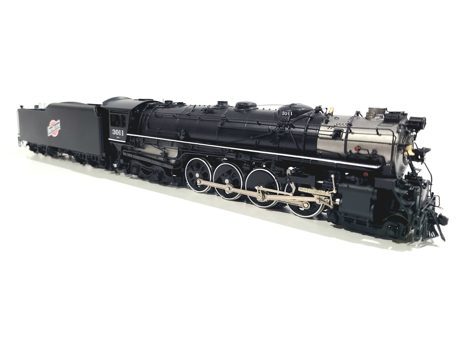 Challenger CIL Samhongsa C&NW H-1 4-8-4 Chicago & NW #3011 HO Brass #2227.1
