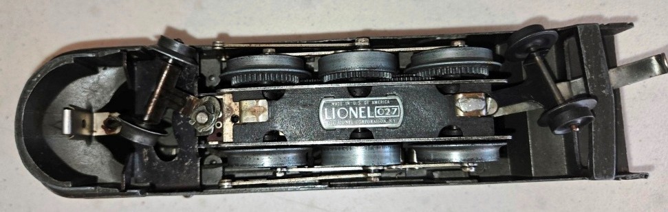 1668E Lionel PRR Locomotive Early Tin Passenger Set