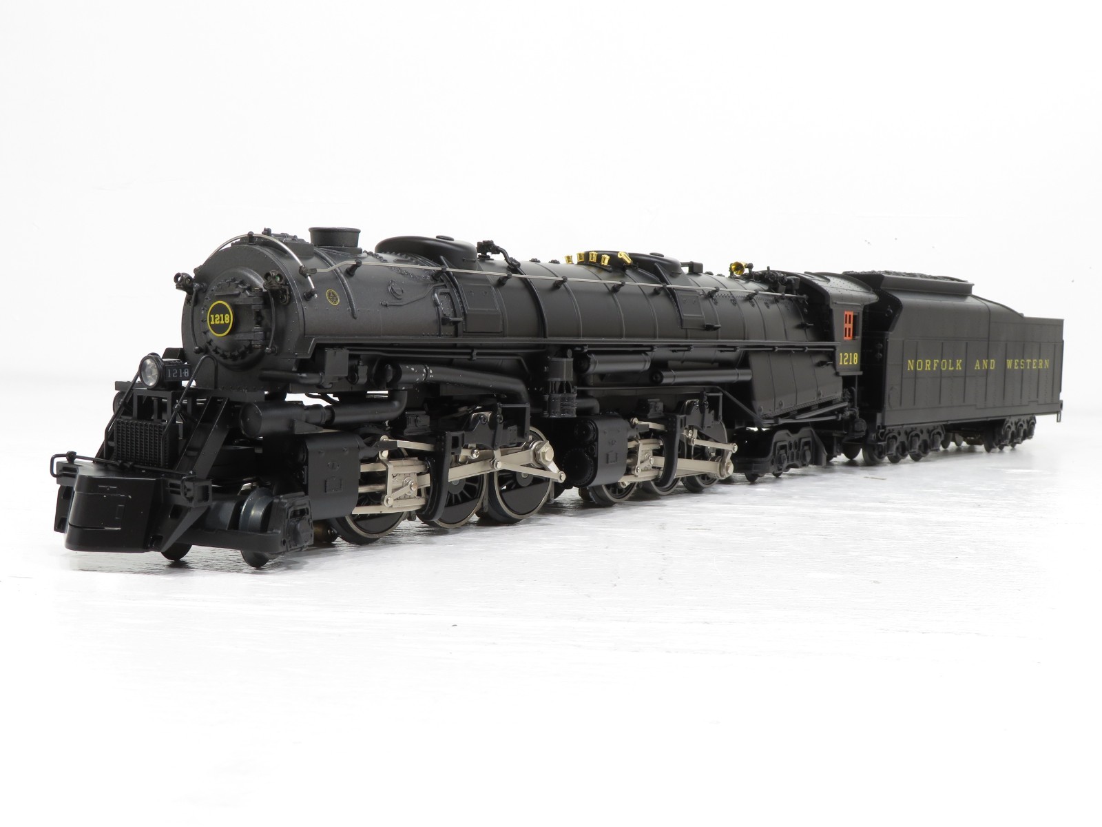 Lionel 6-28052 N&W Class A 2-6-6-4 Steam Locomotive LN