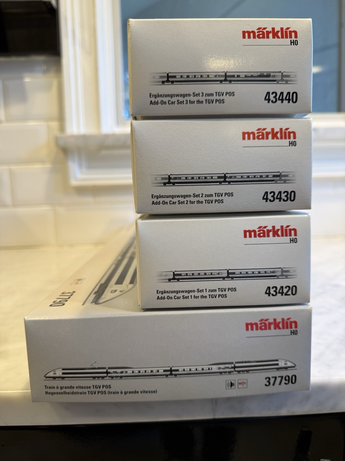 Marklin 37790 SNCF TGV POS 10-cars Full Set with mfx