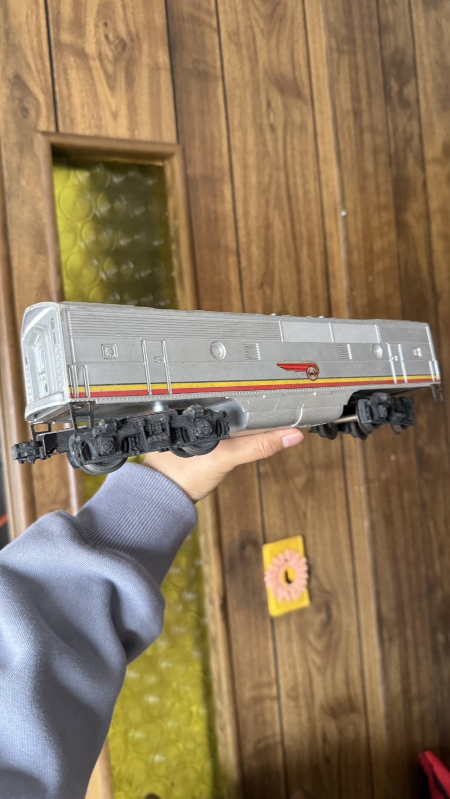 O GA LIONEL POSTWAR 2343C SANTA FE F-3 “B” UNIT DIESEL – NON-POWERED