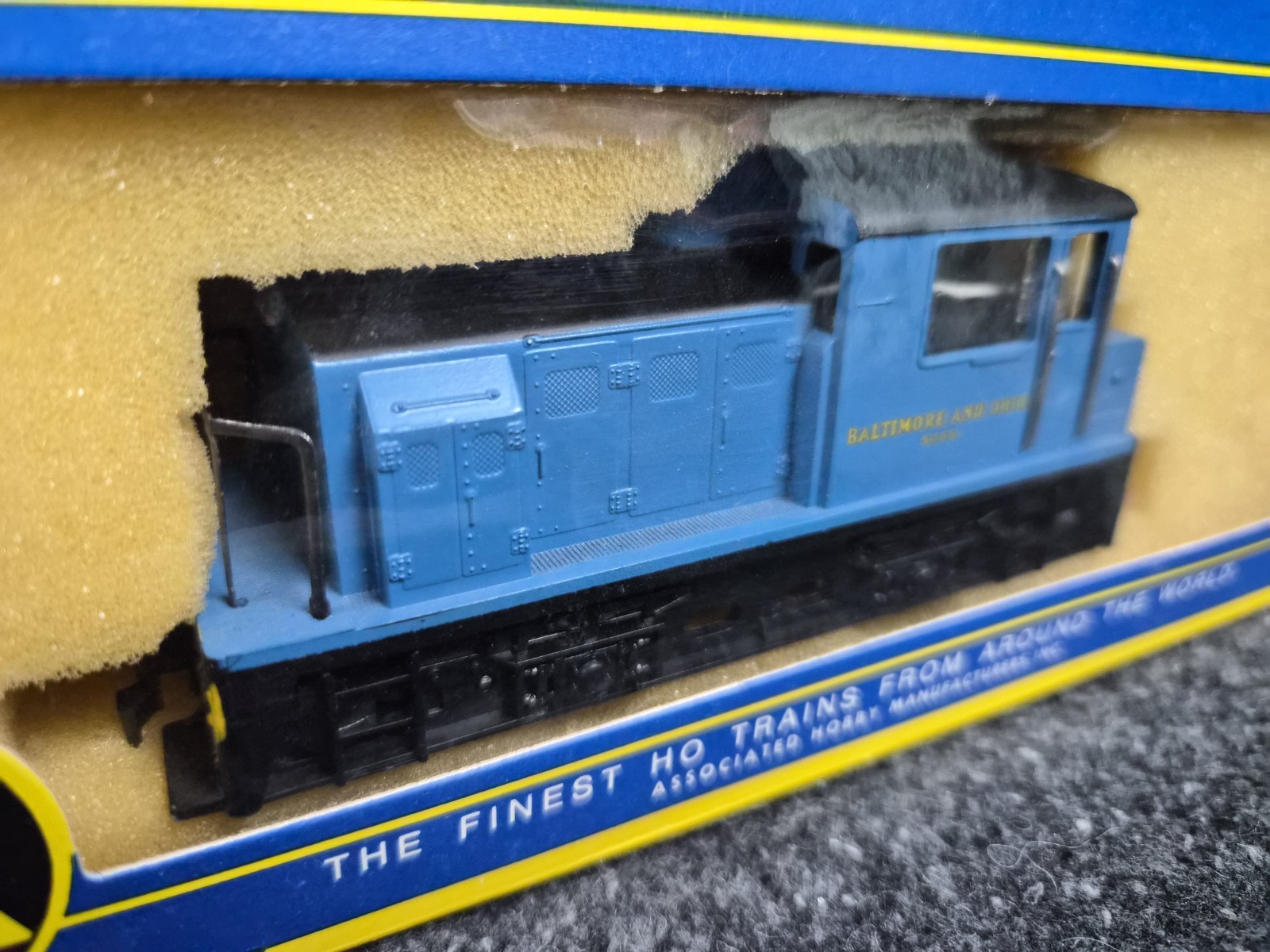 AHM Baltimore & Ohio B&O 5006 Switcher Diesel HO Scale In Original Box