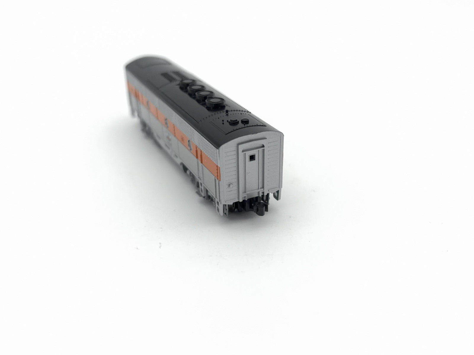 KATO – N – WP Western Pacific F3A/F3B Diesel Set #801A -Train 176-1204, 176-1208