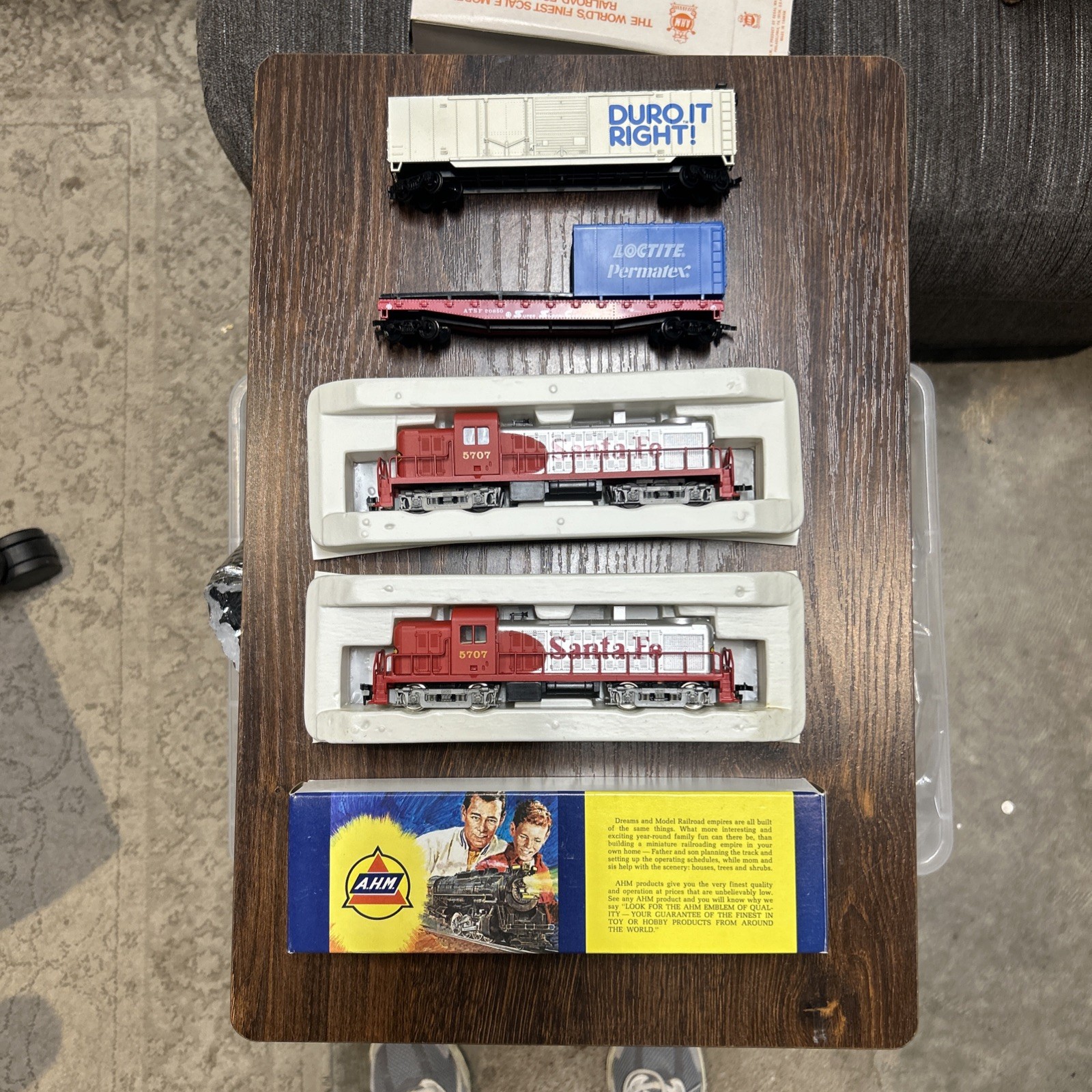 VINTAGE A.H.M. Santa Fe O Train Set, Power Pack And Tracks Included