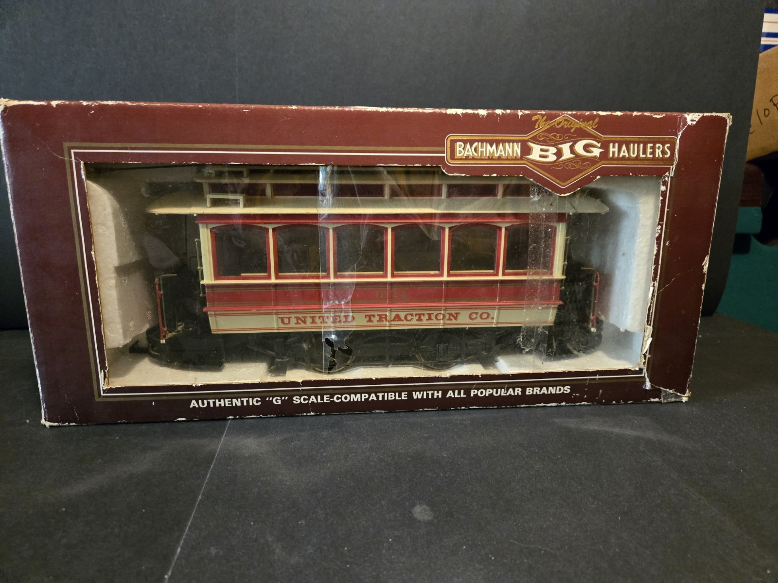 Bachmann Big Haulers G Scale Closed Street Car 93939 United Traction