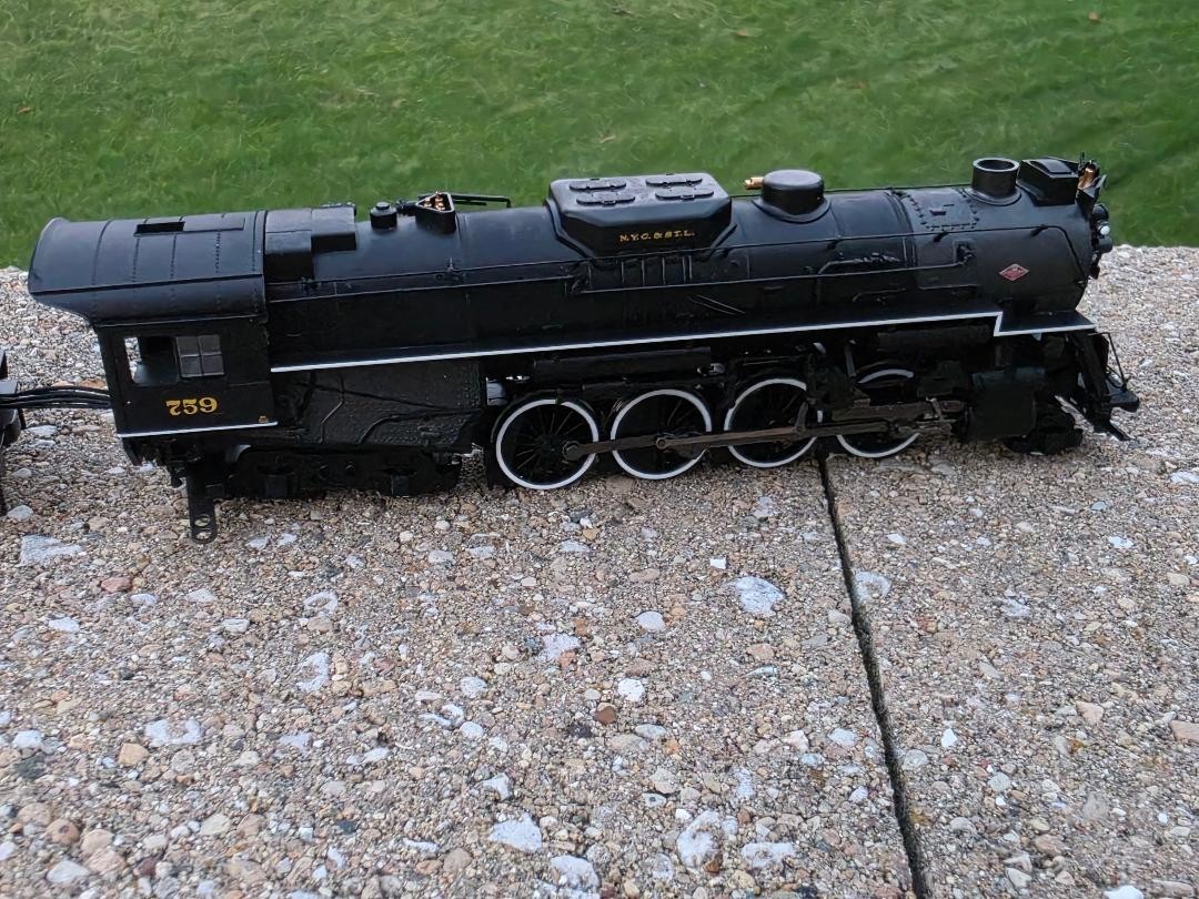 Bachmann #52404 Nickel Plate 2-8-4 Berkshire with DCC Sound