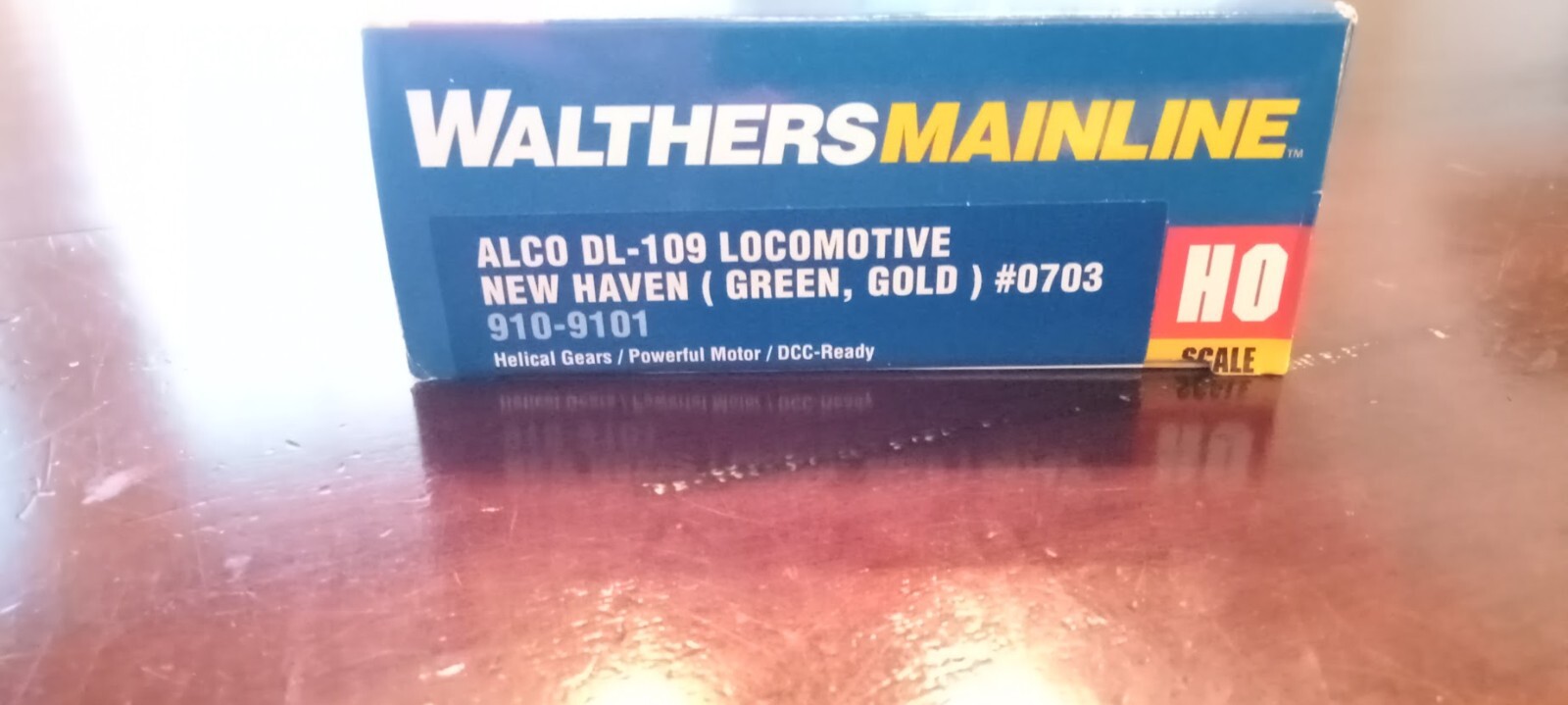 Walthers Mainline Alco DL-109 #0703 New Haven 39