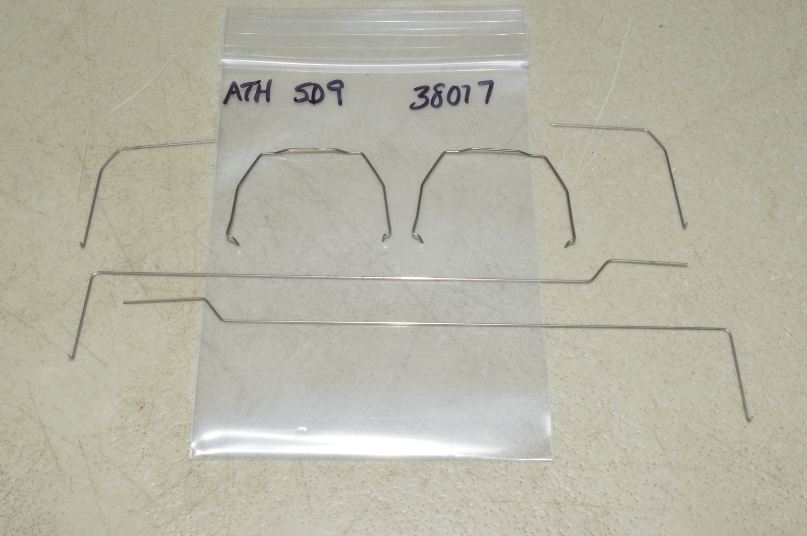 HO scale locomotive PARTS Athearn 38017 EMD SD9 metal handrails (no stanchions)