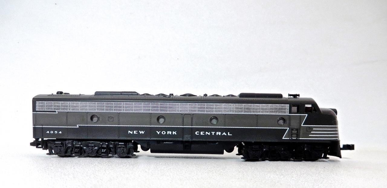 Kato N Scale 176-254 New York Central E8/9-A Cab 4054 Brand New