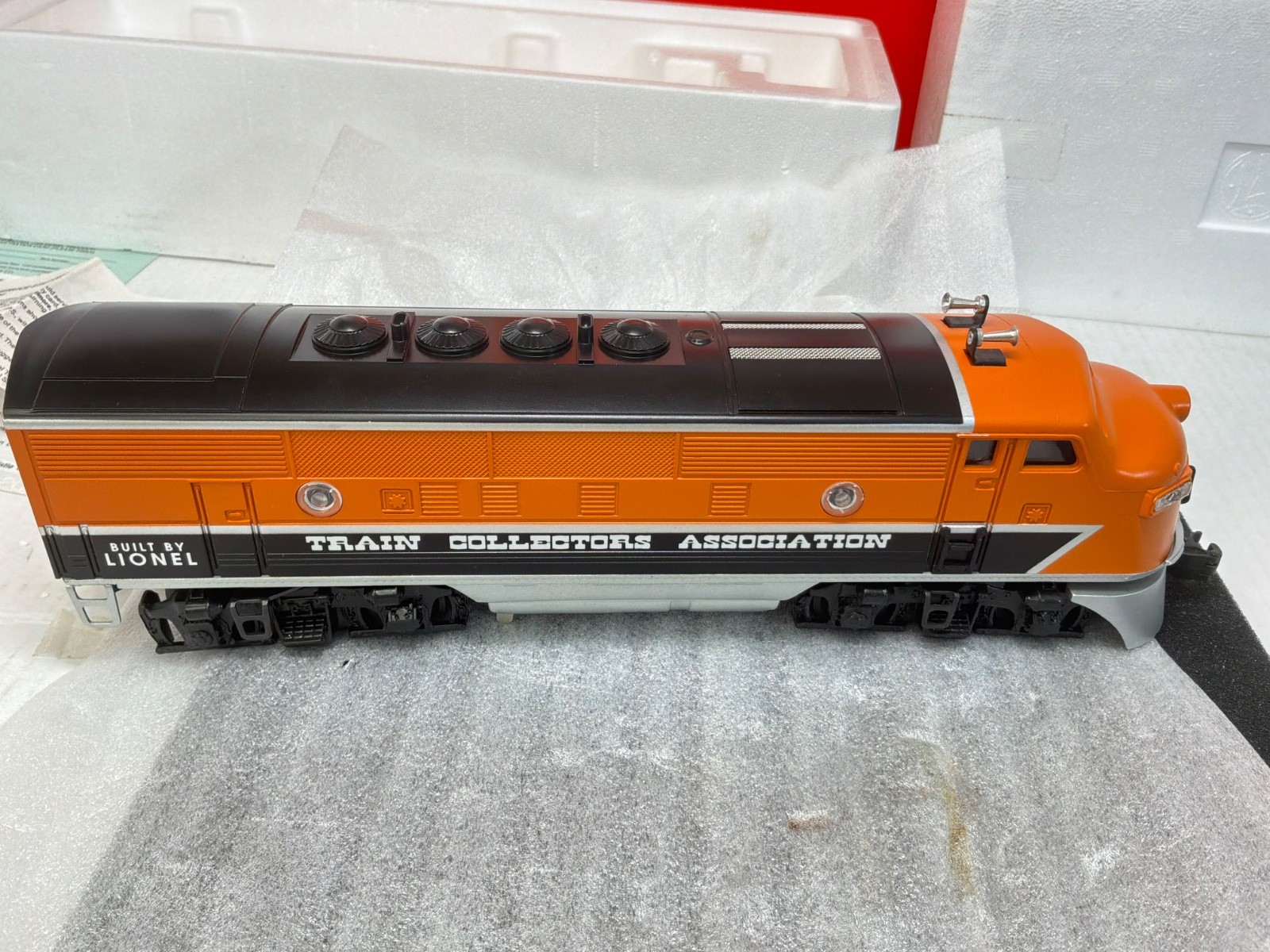LIONEL 11737 1994 TCA 40th F3 ABA LOCOMOTIVES 2 EXTRA TCA CARS VINTAGE TESTED