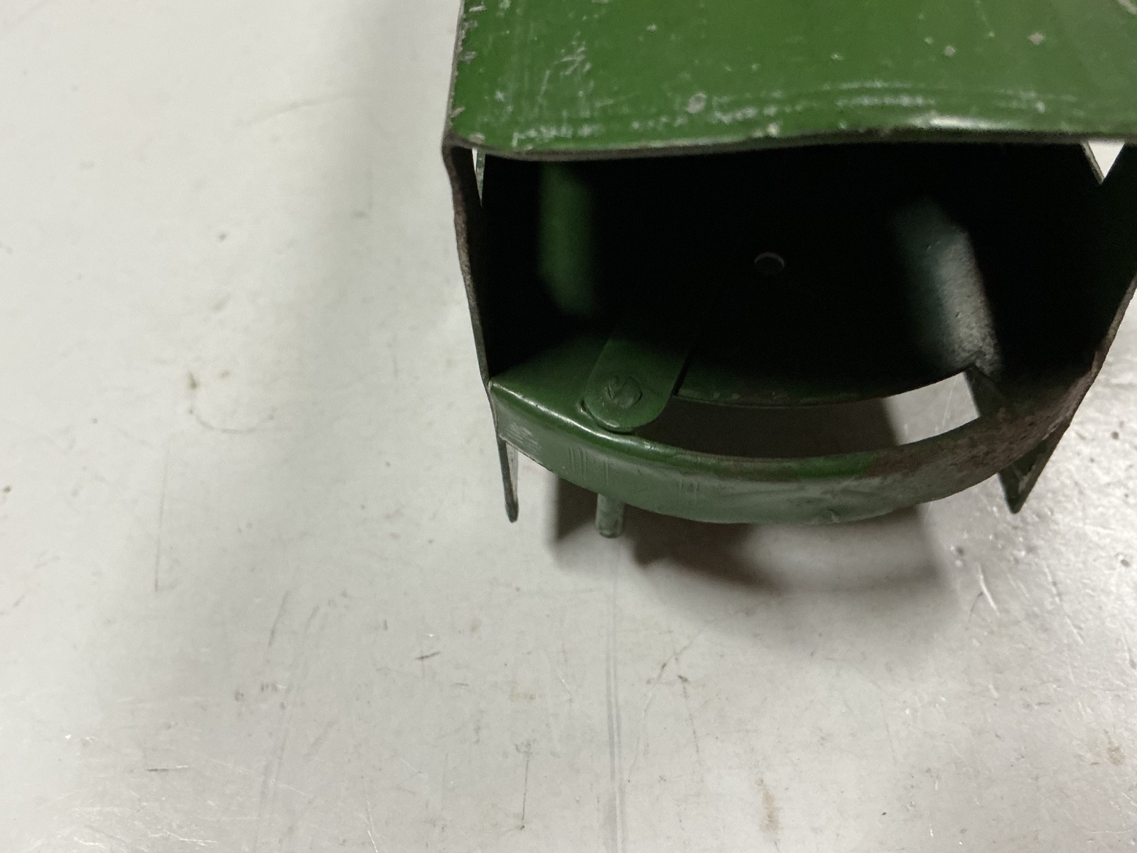 Marx 0 Gauge: Commodore Vanderbilt Rare Pea Green swing peg w/ manual motor