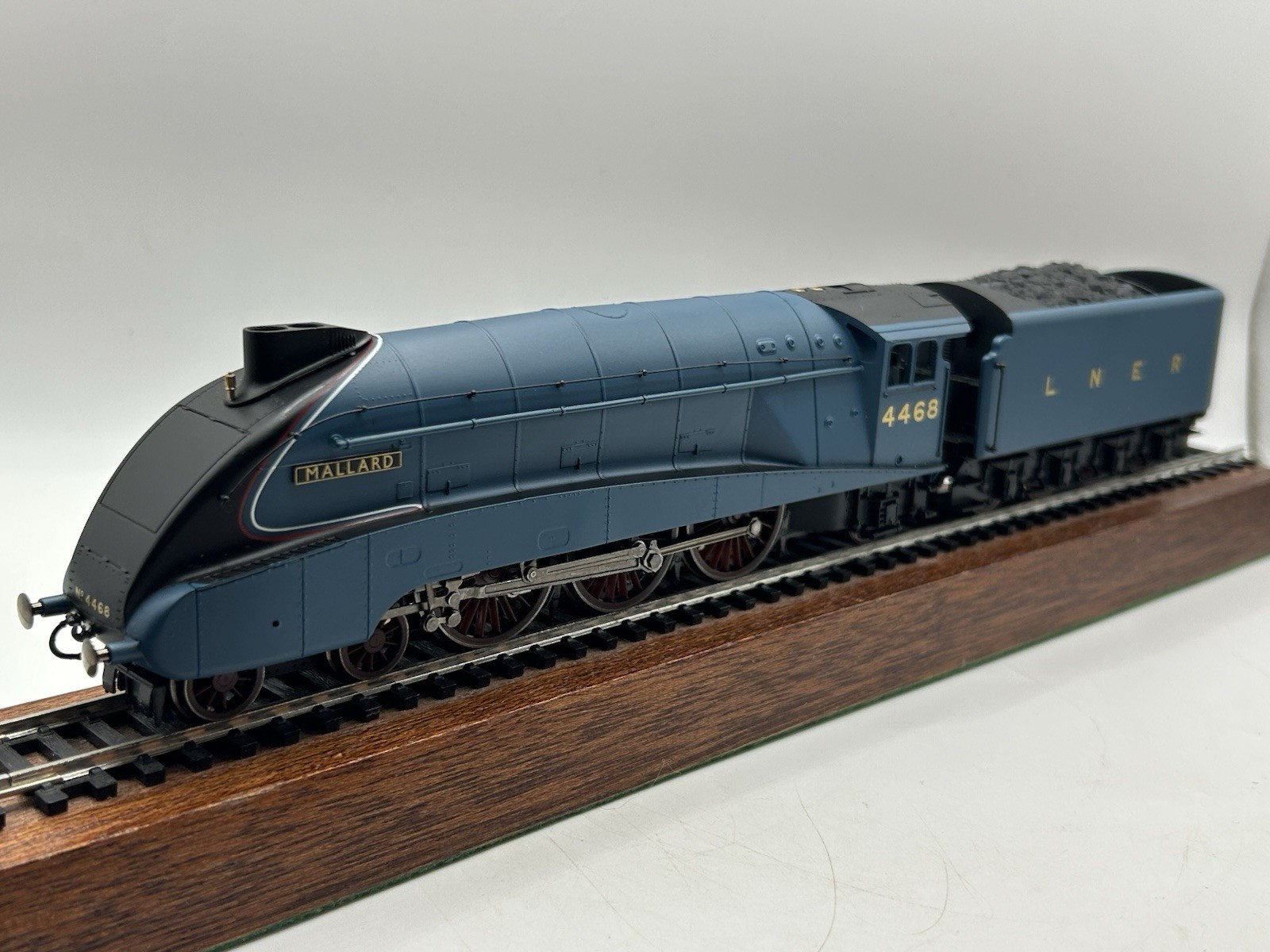 OO Hornby R3395TTS LNER Class A4 4-6-2 Pacific ‘Mallard’ TTS Sound – (EXCELLENT)